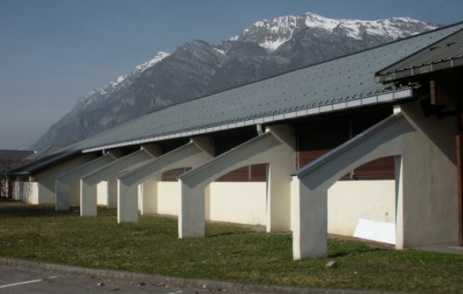 01. Renovación térmica en escuela, sala polivalente y gimnasio (aislamiento, calefacción, ventilación, protecciones solares)